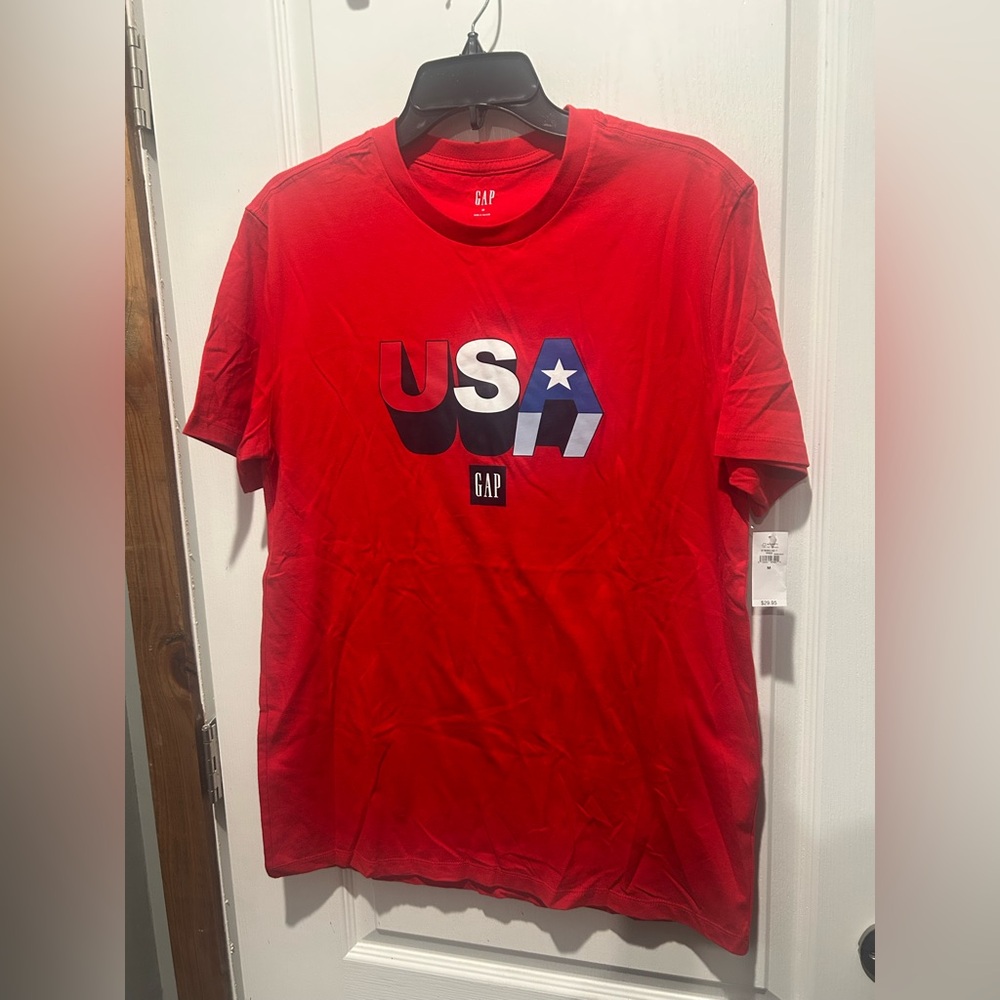 Gap USA Red T-Shirt NWT unisex fit